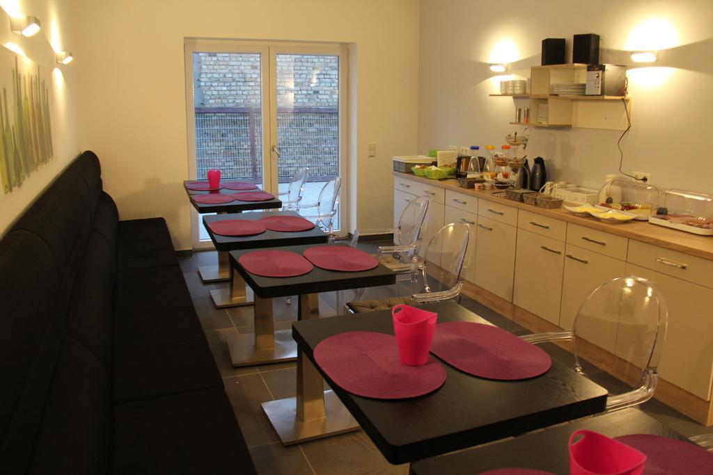 Victoria Living Hotell Jockgrim Eksteriør bilde