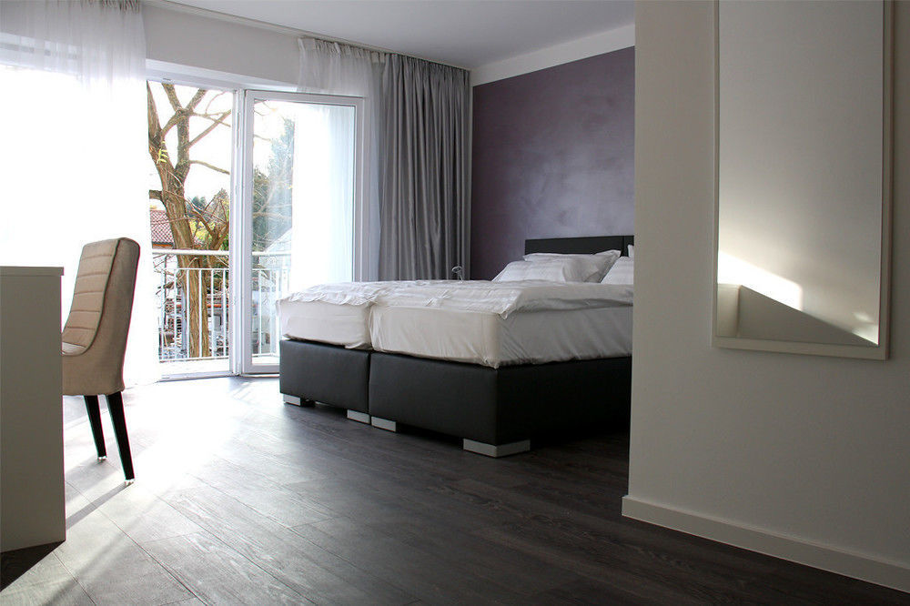 Victoria Living Hotell Jockgrim Eksteriør bilde